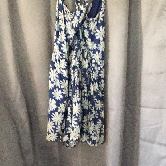 American Eagle Daisy romper - Picture 3 of 5